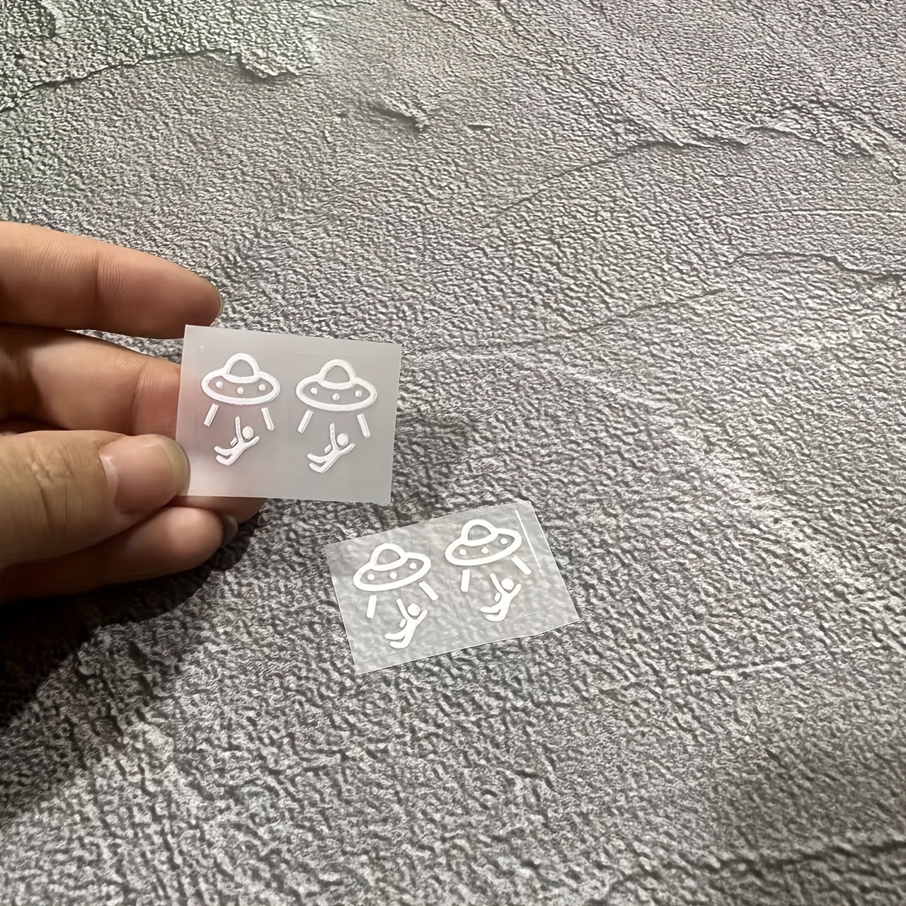 Universal 2Pcs UFO Blank Butto - огляд і ціна Car Accessories Quotes